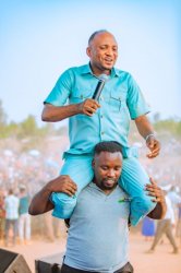 Baho Global Mission walifanya Tamasha kubwa katika kambi ya Mahama, zaidi ya 10,000 walipata wokovu