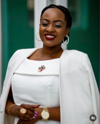 Indirimbo ‘Beni Soit Le Nom de Jesus' ya gatanu mu z'Igifaransa ziri kuri EP ya Gahongayire ikubiyemo iki?