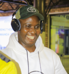 Numvaga imikuku n'amabuye mu kirere! - Ev. Amani wuriye indege bwa mbere avuye kogeza Yesu muri Kenya