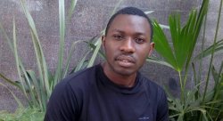 Ev. Deo Imanirakarama ageze mu rugo avuye mu kazi ajya mu iyerekwa atumwa ku basengera mu Butayu