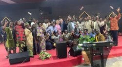 Comfort My People yaraswe amashimwe n'abapasiteri 200 bahuguwe n'abaterankunga bayo Pastor Walt Roberson n'umufasha we