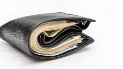 Nubwo dukorera amafaranga akanaturyohana ariko ntiyaruta ibi bintu 5 