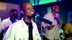 Yisanze yitiranwa na Mbonyi na Nkomezi - Mbonyi Edouard Nkomezi afite icyerekezo mpuzamahanga