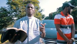 Ni Pasiteri w'ibyamamare! Ibintu 5 bitangaje utari uzi kuri Rev Kayumba Fraterne wizihije isabukuru y'amavuko