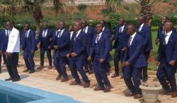 Twavumbuye korali yo muri ADEPR igizwe n'abagabo gusa ndetse abagore bashatse kubiyungaho barabahakanira