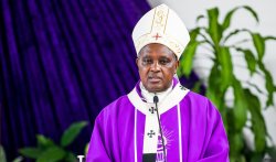 Impamvu zishobora gutuma Cardinal Antoine Kambanda ataba Papa ngo asimbure Papa Francis witabye Imana