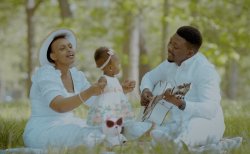 Zabron na Deborah bakoze indirimbo "Umugisha" yashibutse ku isezerano rikomeye Imana yasohoje - VIDEO