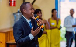 Ni nde wakuze afite ibimenyetso simusiga ko abitwa ababyeyi be ari bo bamubyaye by'ukuri? - Pastor Christian