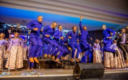 Alarm Ministries yisanze mu gakangara kamwe na Ambassadors of Christ mu gitaramo cya Pasika