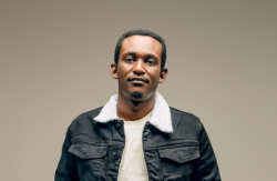 "Arasa n'Imana": Rwibutso Emma utanga icyizere muri gospel yasohoye indirimbo isobanura uko dusa n'Imana