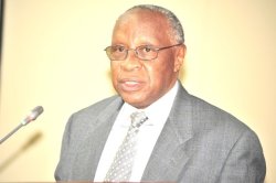 Musenyeri Rucyahana n'umuhungu we wari Visi Meya basabye imbabazi kubera kwitabira iyimikwa ry'umutware w'Abakono