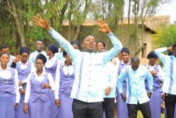 Korali Narada ifite indirimbo zirenga 500 yashyize hanze indirimbo nshya yise "lmparakazi"