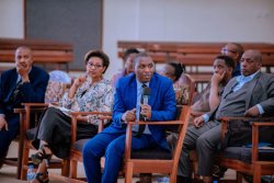 Nyuma y'igihe bamwe bavuga ko bidakwiriye ko umugore aba pasiteri, dore igisubizo gikwiriye bahawe