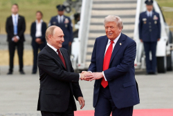 Trump yasabye Zelensky kugirana amasezerano na Putin! Harimo izihe nyungu ku madini n'amatorero?