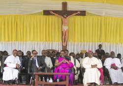 Impamvu 5 zituma Abagatolika basubiza bahimbawe iyo ubabajije aho basengera