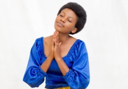 Ishiramatsiko ku ndirimbo nshya "Lahayiloyi" ya Divine Nyinawumuntu yari itegerejwe cyane