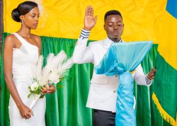 Umunyamakuru Cyiza Theogene ukora muri MONUSCO yasezeranye imbere y'amategeko n'umwali yihebeye