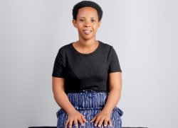 Yayanditse ari mu gihuru ari mu iyerekwa! Amashirakinyoma ku ndirimbo "Yohana" ya Jeanne D'arc