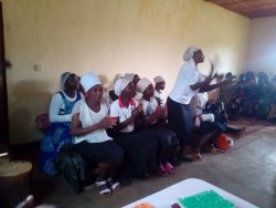 Korali Ituze ya Living Word Temple Save mu myiteguro yo gusohora indirimbo ya mbere