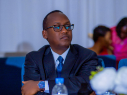 “Data, Umva Gusenga Kwange, Unkize” – Umunsi wa Kabiri wo gusengera abarwayi hamwe na Pastor Christian Gisanura