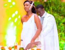 Vestine yasutse amarira, M. Irene yambikwa ingofero, Chriss Easy, Dorcas na Santana bahabwa impano
