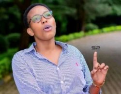 Claudine Mwiza umuririmbyi w'indirimbo mpimbaza Mana wo mu Rwanda ageze i Bujumbura