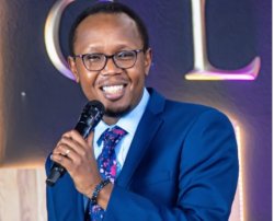 Willy Uwizeye yahuje amaboko na Vessels of Praise izwiho kwambara neza bakorana indirimbo yitwa "Nifiyange