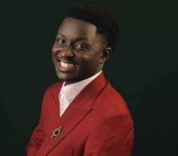 Mwimbaji wa nyimbo za Injili, Sunday Peters akiwa nje na Ballad wa kusisimua roho ‘MO L'oluwa'