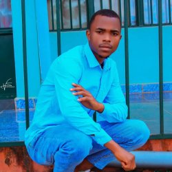 Umuramyi Samu Gitangaza usabira abanyamakuru umuceri agarukanye indirimbo "Haracyariho"