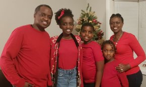 Umuryango wa Ev. Kwizera Emmanuel ukwifurije Umwaka Mushya wa 2023