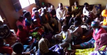 Karongi: Abantu 42 bo mu madini atandukanye batawe muri yombi bazira gusengera ahatemewe