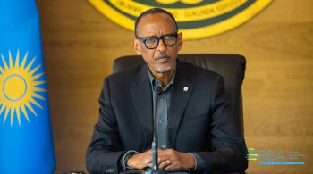 Perezida Kagame yihanganishije imiryango yabuze ababo n'abakomerekeye mu biza byatewe n'imvura nyinshi