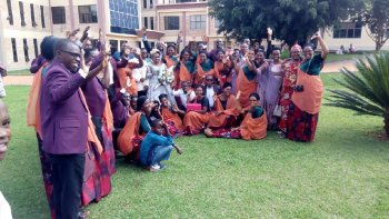 Korali Ebenezer ifite umwihariko wo gufashanya hagati yabo igiye kwerekeza muri Paruwasi ya Matyazo