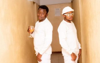 Maputo: Sammy na Lamed abavandimwe bunze ikirenge mu cya Vestine na Dorcas baririmbana "Hari inzira" - VIDEO