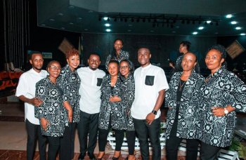 Boanerges Gospel Group yo muri Bethesda Holy Church yahumurije abarushye mu ndirimbo "Humura" (VIDEO)