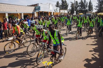 Bugesera: Eric Hakizimana yegukanye isiganwa ry'abanyonzi ryateguwe na aLn ahembwa Moto - TOP 10 y'abahize abandi