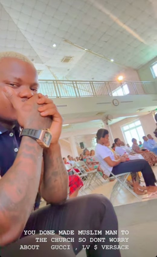 Abislam barakajwe na mugenzi wabo Harmonize wagiye mu rusengero kubera umukobwa bakundana