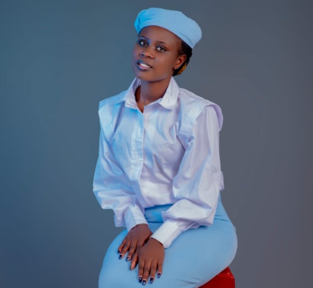 Umuramyi Antoinette (Antoh) yashyize hanze indirimbo nshya "Ni Umukiza" yafatiwe mu gitaramo cye giheruka