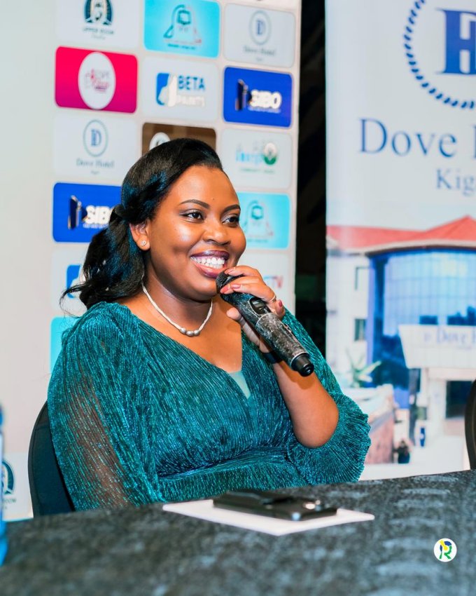 Uburyo indirimbo "Adonai" ya Jesca yabereye umuti womora abana babiri bari barabuze ibitotsi