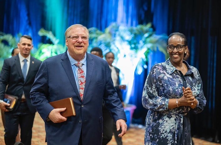 Kigali: Madamu Jeannette Kagame na Pastor Rick Warren babwirije abitabiriye Amasengesho y'Abayobozi