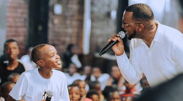 Adrien Misigaro yahabereye Meddy asubiza icyifuzo cya Sherrie Siliver cyo kuririmbana na bo ‘Niyo Ndirimbo'