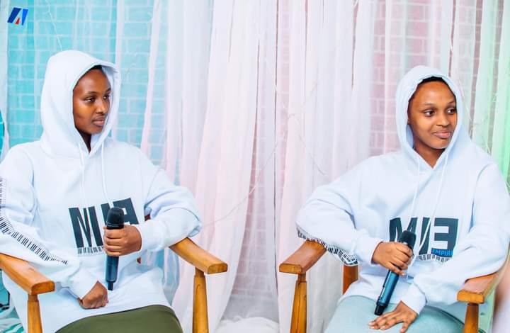 Ese koko Vestine na Dorcas babafungiye i Burundi? Ambasaderi wa Paradise.rw i Burundi aciye impaka