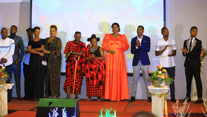 Umwaduko wa Gospel icuruza (showbiz), kuzima kwa bamwe mu bahanzi muri EAC byubakiye iteme Gospel y'u Rwanda iravuduka 