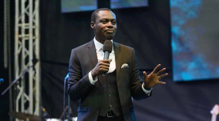 Rwanda Revival Conference: Apostle Lubega yahanuriye u Rwanda, benshi barihana, indwara zirakira-VIDEO 
