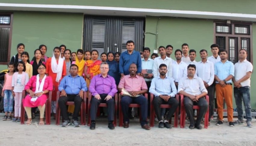 Pastor Willy Rumenera yageze bwa mbere mu Buhinde afatwa n'ikiniga! "Inka ni imana ku ba Hindu!!, abakriso ni 2.3% gusa" 