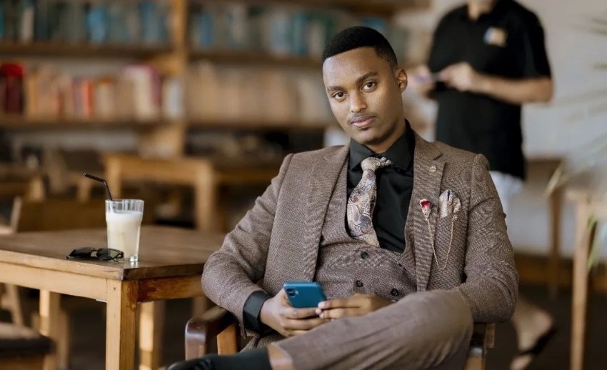 Harimo iyashimwe na Perezida Kagame: Josh Ishimwe yatumiye amakorali y'ibigugu mu gitaramo cye