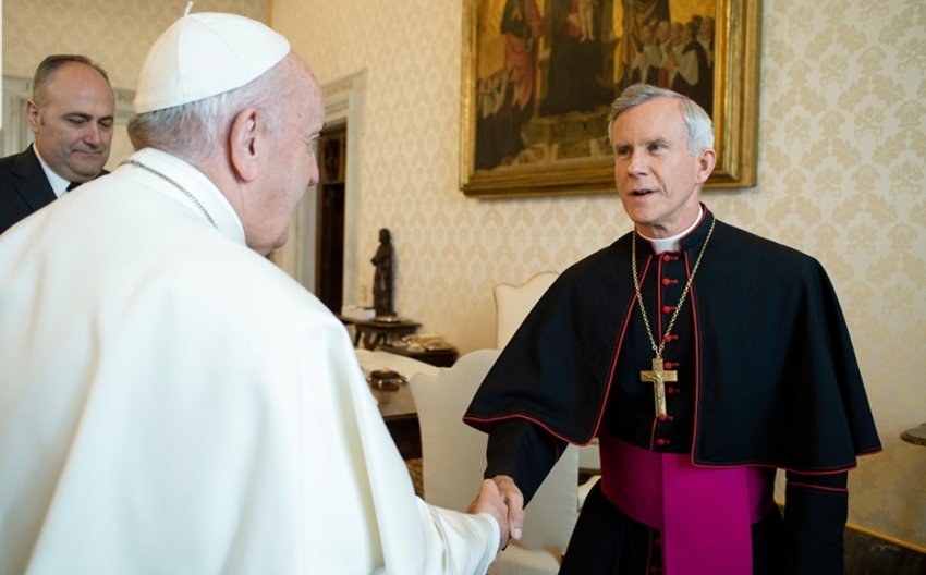 Papa Francis yirukanye Musenyeri wanenze ibyo gukuramo inda no gushyingiranwa kw'abahuje ibitsina