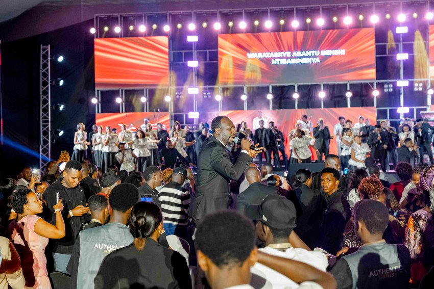 Alarm Ministries yakoze igitaramo kidasanzwe cyitabitiwe n'abarimo Israel Mbonyi, Bosco Nshuti na Richard Nick