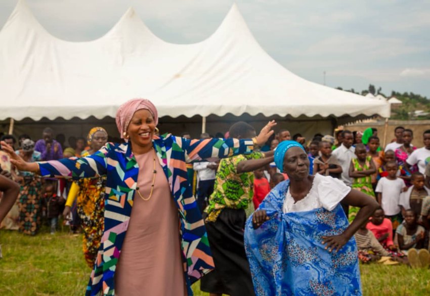 Shangazi Jane n'itsinda rya BTN TV baganirije abakristo ba Living Word Temple mu Ntara y'Amajyepfo