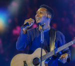 Israel Mbonyi ku gukunda umupira w'amaguru akanerura ikipe afana: Ese Bibiliya ibivugaho iki?